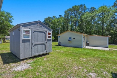 Located just 15 minutes from Ocean Isle Beach, this Shallotte - photo 9