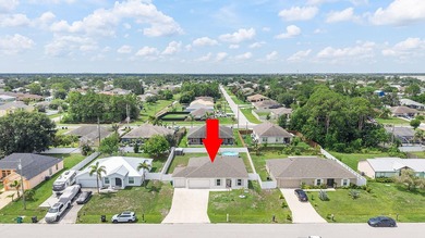 Discover this stunning 4 bedroom, 2 bathroom single family home - photo 32