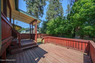 Room for everything-including the toys! This updated 4 bed, 2 - photo 37
