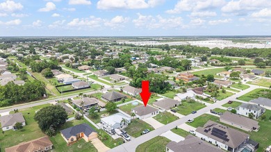 Discover this stunning 4 bedroom, 2 bathroom single family home - photo 41
