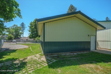 Room for everything-including the toys! This updated 4 bed, 2 - photo 48