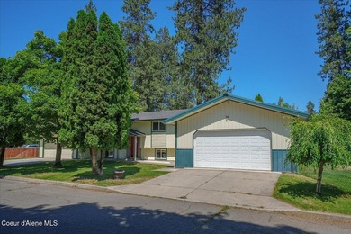 Room for everything-including the toys! This updated 4 bed, 2 - photo 50