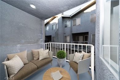 Welcome to this beautifully updated 3-bedroom, 2.5-bathroom home - photo 7