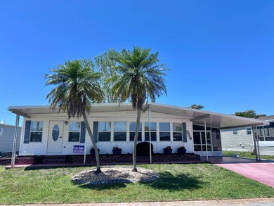 (private lake, pond, creek) Home For Sale in Ellenton Florida