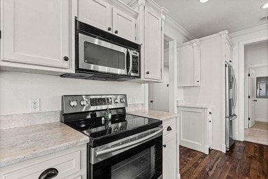 An elegantly crafted cottage, this two-story home in Santa Rosa - photo 11