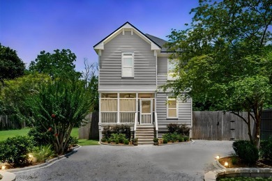 An elegantly crafted cottage, this two-story home in Santa Rosa - photo 38