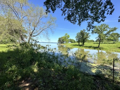 Beautiful waterfront lot in Admiral Shores - photo 11