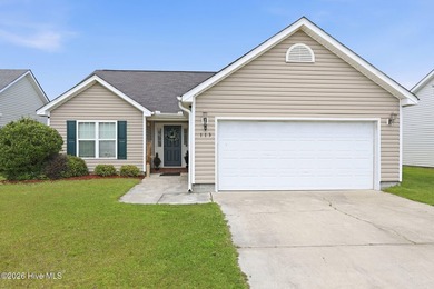This beautiful three bedroom, two bathroom has vaulted ceilings - photo 1