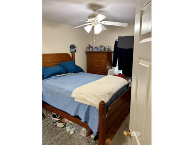 3 bedroom 2 bath upstairs unit in Colony Club. Unit has been - photo 11