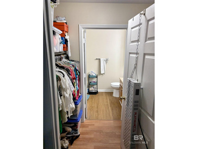3 bedroom 2 bath upstairs unit in Colony Club. Unit has been - photo 13
