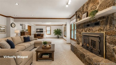 Inviting Lake Home in prestigous Foxhead Shores Estates brings - photo 19