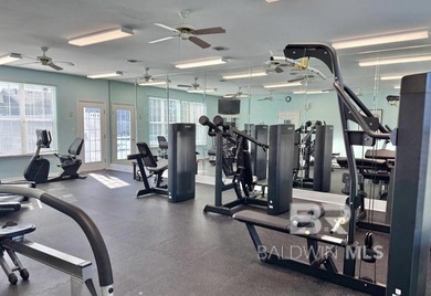 3 bedroom 2 bath upstairs unit in Colony Club. Unit has been - photo 20