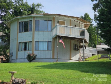 Lake Townhome/Townhouse For Sale in Hickory, North Carolina