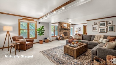 Inviting Lake Home in prestigous Foxhead Shores Estates brings - photo 22