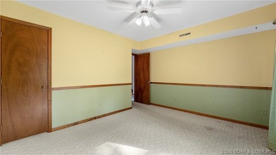 Inviting Lake Home in prestigous Foxhead Shores Estates brings - photo 26