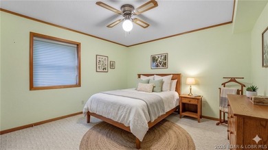 Inviting Lake Home in prestigous Foxhead Shores Estates brings - photo 29