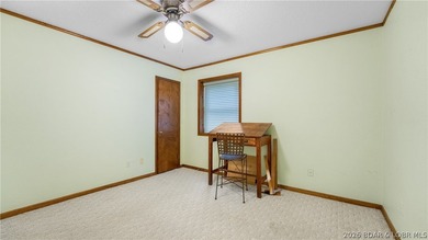 Inviting Lake Home in prestigous Foxhead Shores Estates brings - photo 30