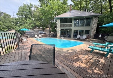 Inviting Lake Home in prestigous Foxhead Shores Estates brings - photo 43