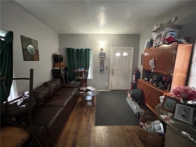 This single-family home is a turnkey investment opportunity - photo 5