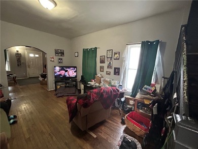 This single-family home is a turnkey investment opportunity - photo 8