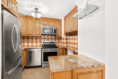 Welcome to Residence 3D at the Frost House. This 1 bedroom home - photo 4