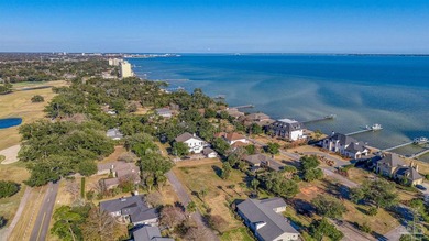 Nestled in the waterfront community of Harbourview-adjacent to - photo 21