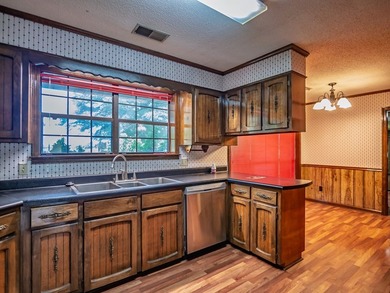 Nestled on 3.7 beautifully landscaped acres in North Mississippi - photo 11
