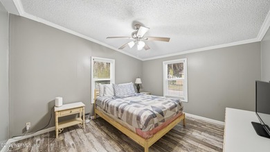 PRICED TO SELL. CASH ONLY. Looking for a smart investment - photo 11