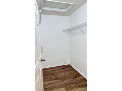 Welcome to this beautifully updated 2-bedroom, 2-bath townhouse - photo 13