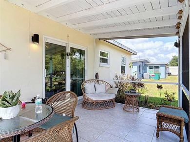 Welcome to this adorable 2-bedroom, 1-bath home with comfortable - photo 18