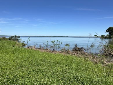 Beautiful waterfront lot in Admiral Shores - photo 7