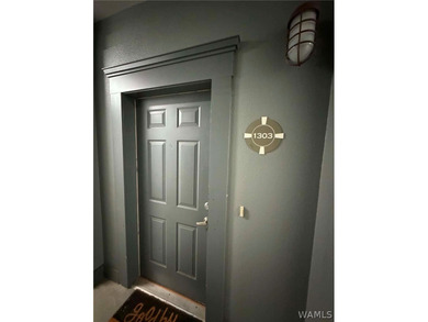 Top floor condo with awesome view of the city & retail area! - photo 2