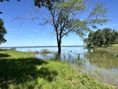 Beautiful waterfront lot in Admiral Shores - photo 8