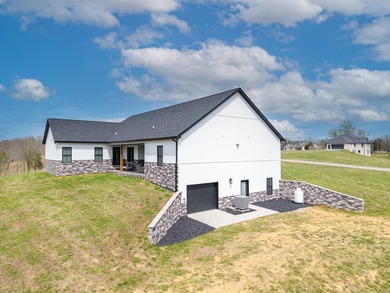 NEW PRICE!! Experience the best of luxury living in this - photo 12
