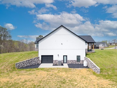 NEW PRICE!! Experience the best of luxury living in this - photo 13