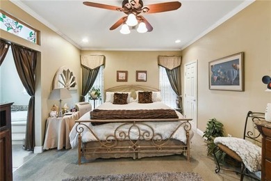 Charming original cottage updated with seamless additions - photo 13