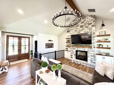 NEW PRICE!! Experience the best of luxury living in this - photo 22
