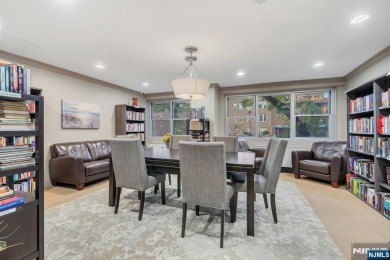 Live above it all in this 21st-floor corner residence with