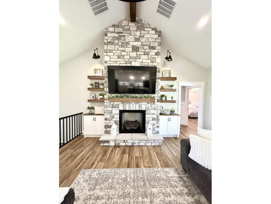 NEW PRICE!! Experience the best of luxury living in this - photo 26