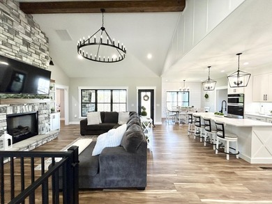 NEW PRICE!! Experience the best of luxury living in this - photo 32