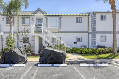 Welcome to your slice of paradise in the highly sought-after - photo 2
