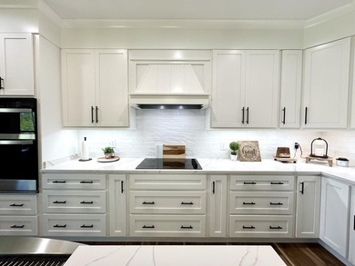 NEW PRICE!! Experience the best of luxury living in this - photo 38