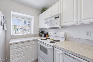 Welcome to your slice of paradise in the highly sought-after - photo 10