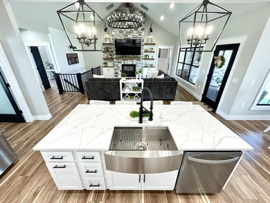 NEW PRICE!! Experience the best of luxury living in this - photo 44