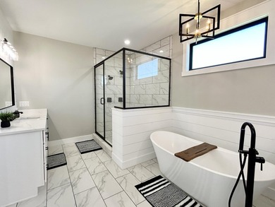 NEW PRICE!! Experience the best of luxury living in this - photo 57