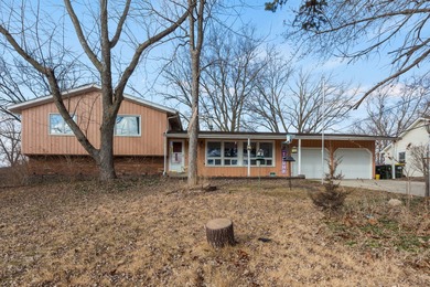 Woods Creek Lake Home For Sale in Lake In The Hills Illinois