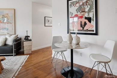 Sophisticated and modern living is offered in this Marina - photo 18