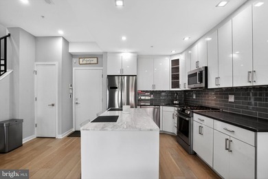 Welcome to 343 N Front Street, Unit B - a stunning 2-bedroom - photo 10
