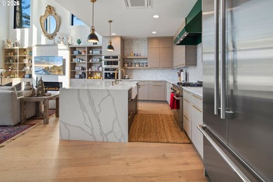 Completed in December 2024, this exquisite lakefront retreat - photo 7