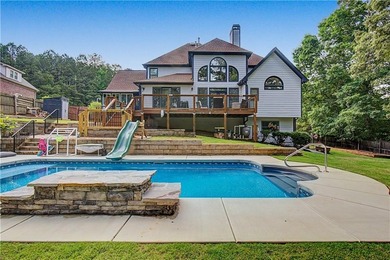PRICED BELOW MARKET VALUE FOR EXCEPTIONAL VALUE ! Enjoy a - photo 2